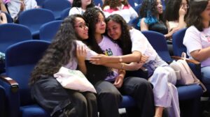 Projeto Meninas STEM impulsiona meninas da rede pública em programação em Petrópolis