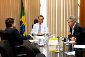 Governo debate proteção à saúde do trabalhador contra riscos de apostas digitais