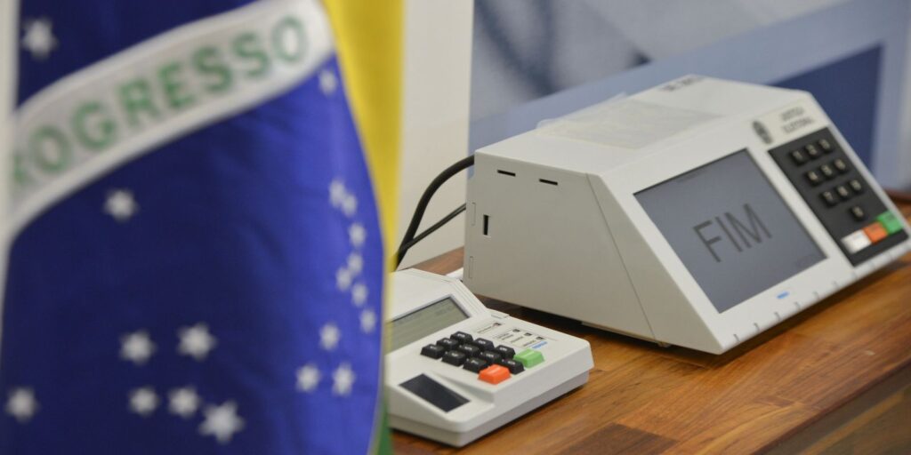 Eleitores de cidades do Ceará vão às urnas para eleições suplementares