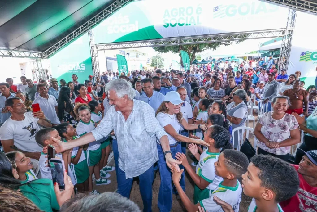 Caiado vira favorito no PSD após saída de Ratinho e pode ser anunciado nos próximos dias