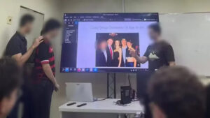 Alunos do ITA fazem projeto de jogo em que jovem sequestrada tem de fugir de ilha e citam Epstein