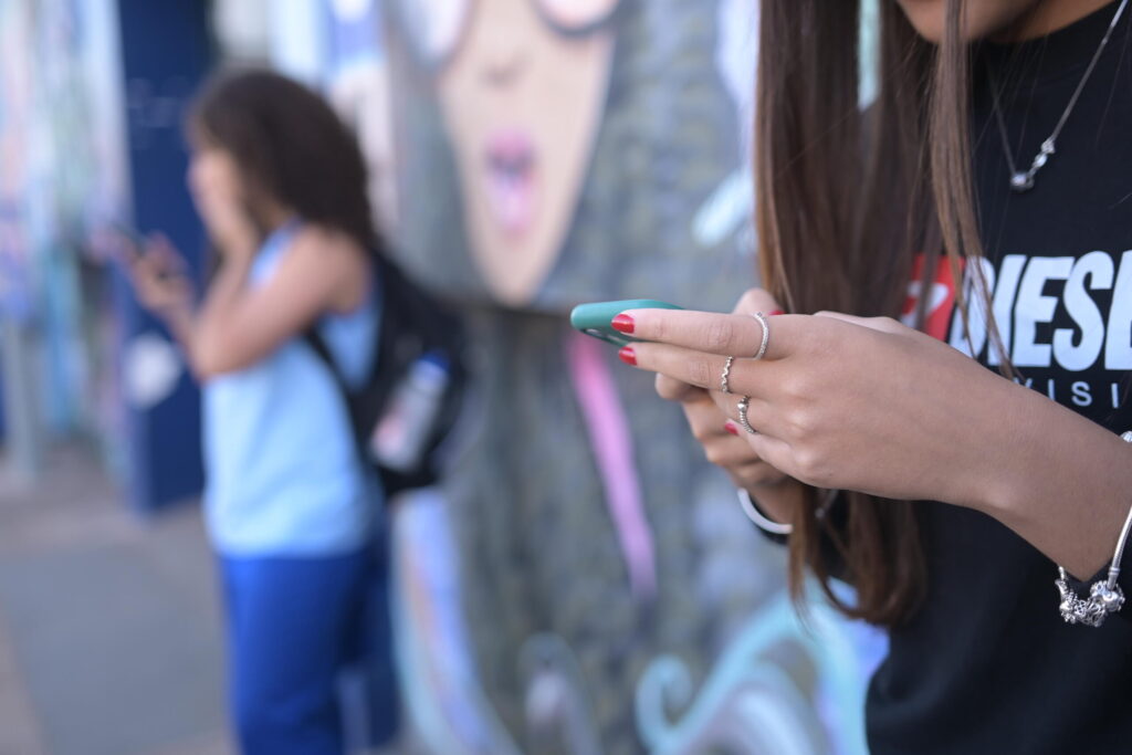 Pesquisa mostra como está o sexo, o uso de drogas, a segurança e a saúde mental dos adolescentes