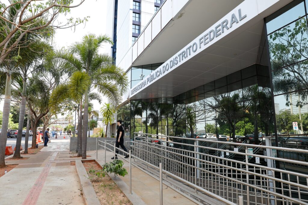 Mutirão facilita retificação de prenome e gênero para trans no DF