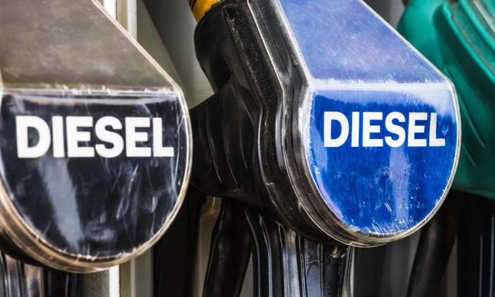 Governo diz que preço do diesel nas refinarias será reduzido em R$ 0,64