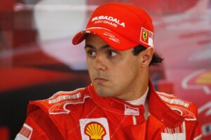 Felipe Massa volta a cobrar reconhecimento por título de 2008 da F1