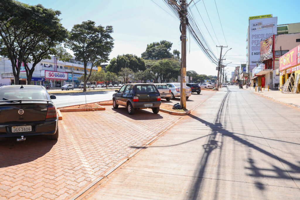 Obras de R$ 20 milhões na Avenida Hélio Prates reorganizam trânsito no DF