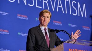 Alto funcionário do Pentágono atribui morte de Khamenei a Israel