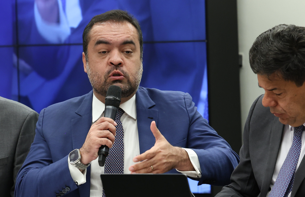 Cláudio Castro renuncia ao governo do Rio para concorrer ao Senado