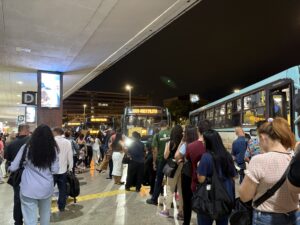 Crise do diesel gera risco de interrupção no transporte entre DF e Entorno