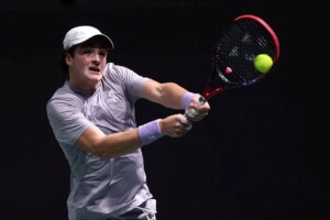 João Fonseca enfrenta algoz em Miami e pode encarar Carlos Alcaraz