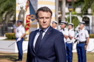 Próximo porta-aviões da França se chamará ‘França Livre’, diz Macron