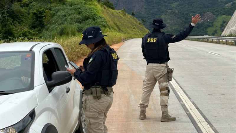 PRF cumpre 302 prisões em operação contra violência à mulher