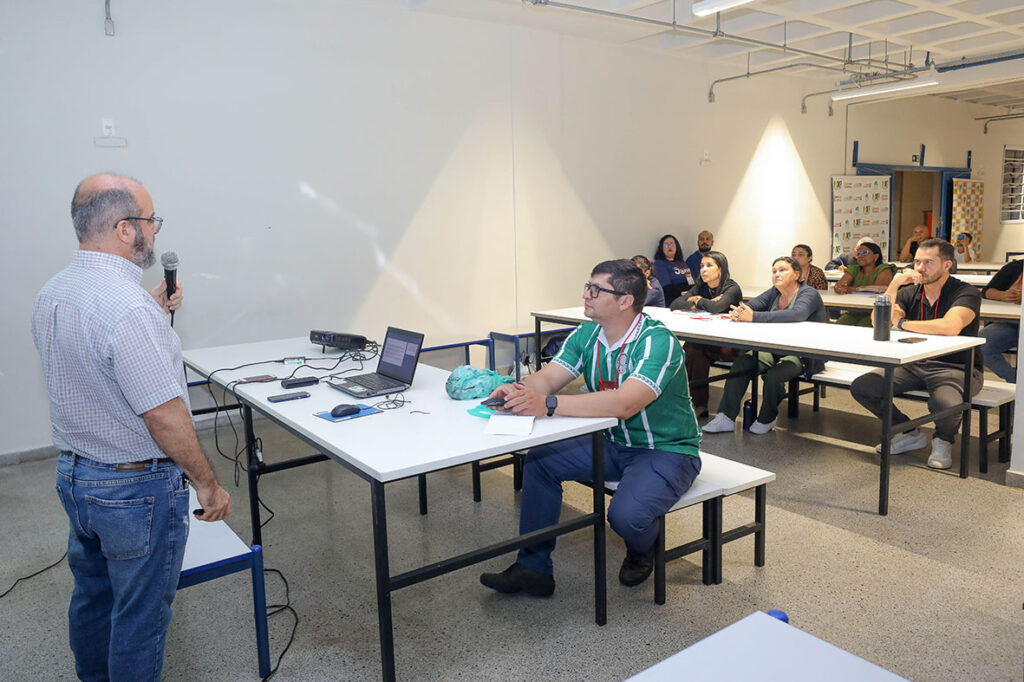 Curso gratuito para síndicos capacita moradores no Itapoã Parque