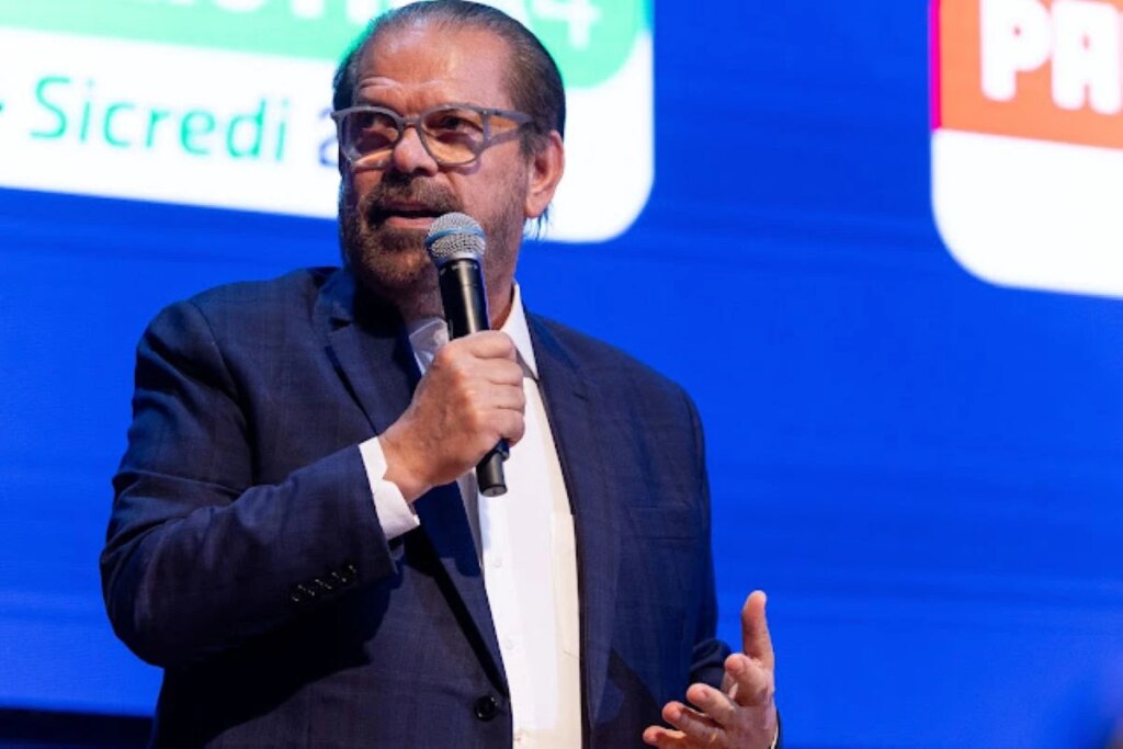 Reinaldo Carneiro Bastos será reeleito presidente da FPF