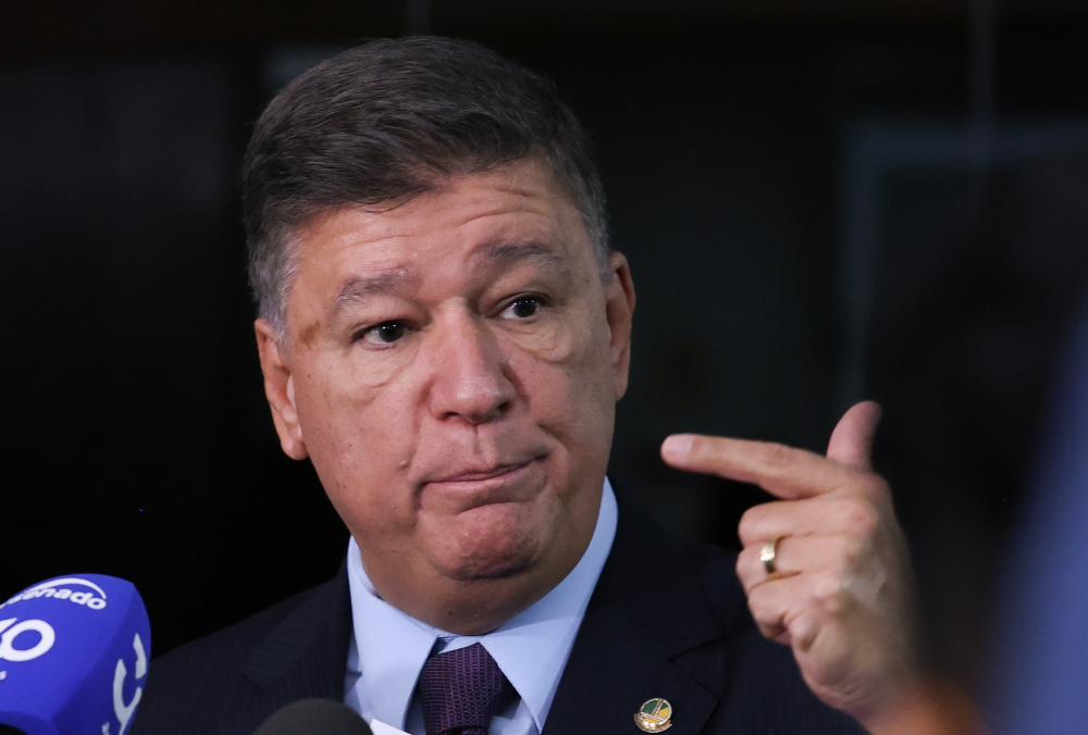 Senador Carlos Viana comenta decisão do STF sobre prorrogação da CPMI do INSS