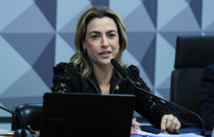 CDH vota projeto para endurecer penas contra violência digital a mulheres