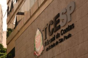 TCE multa secretário da Saúde de SP por falhas em contrato de R$ 59 milhões