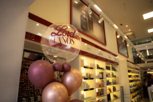 Varejo do DF avança em janeiro, com destaque para perfumaria e cosméticos