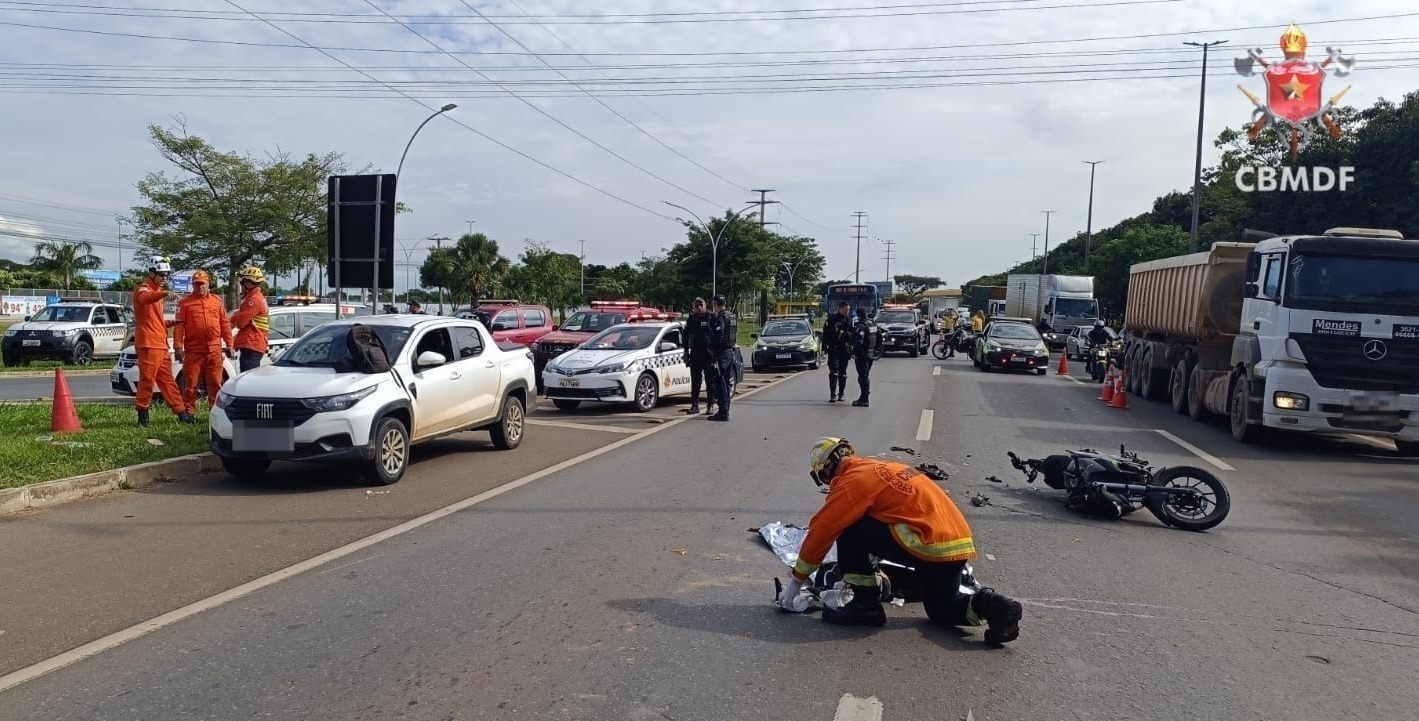 Pai morre após presenciar acidente que matou a filha na EPIA