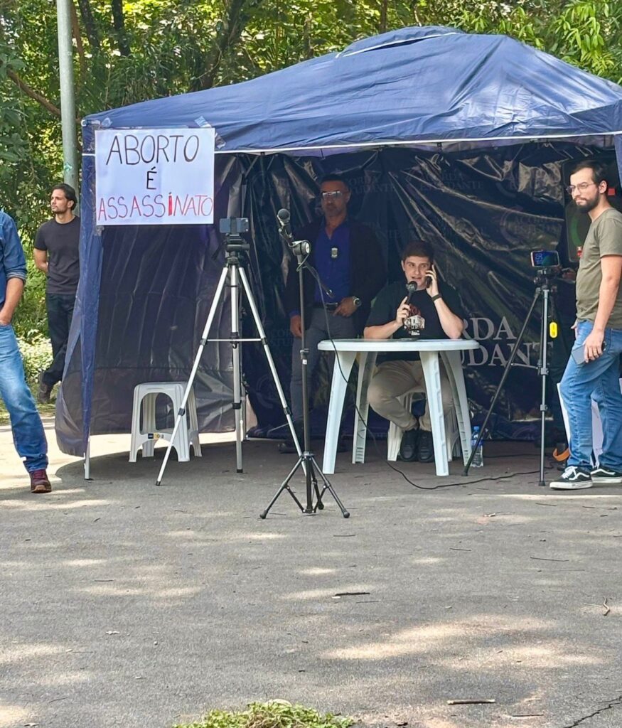Ato do vereador Lucas Pavanato na USP termina com agressões e estudante hospitalizado