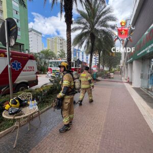 Fumaça em loja mobiliza bombeiros e leva à evacuação de estabelecimento em Águas Claras