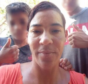Mulher é morta por marido, filhos o sequestram e são detidos no velório em MT