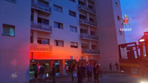 Incêndio atinge apartamento na Asa Norte e prédio é evacuado