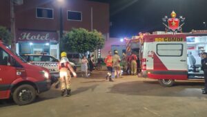 Homem provoca incêndio em hotel e é levado ao hospital em Planaltina