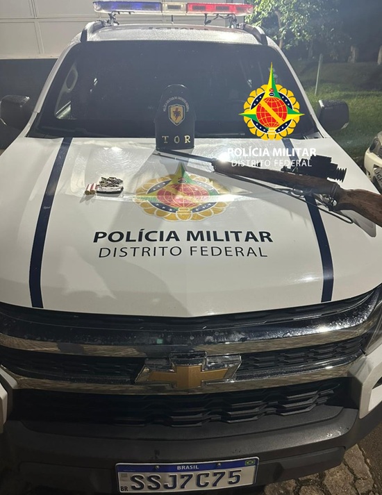 Polícia Rodoviária apreende rifle com luneta durante fiscalização na BR-080