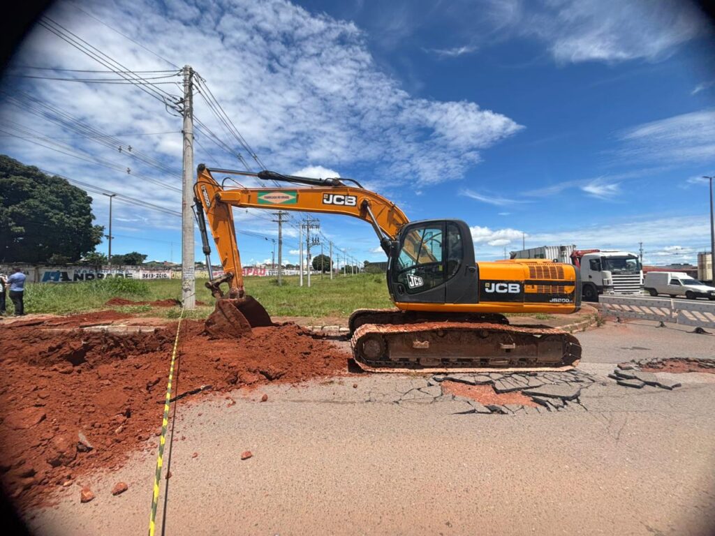 Força-tarefa em Ceilândia remove detritos após chuvas intensas