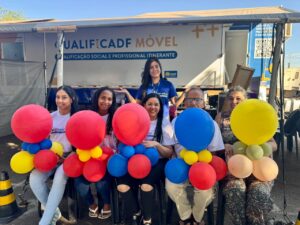 QualificaDF Móvel promove capacitação gratuita em periferias do DF