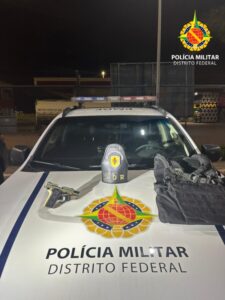 Homem com pistola e munições é preso durante operação