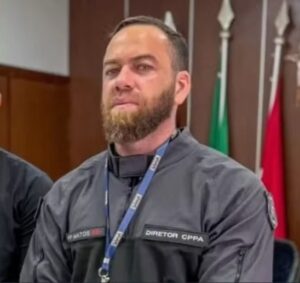 Ex-diretor de presídio suspeito de feminicídio recebe alta de hospital