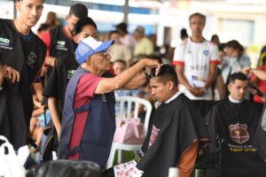 GDF Mais Perto do Cidadão atende 4 mil no Itapoã com serviços e lazer