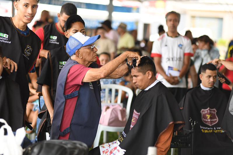 GDF Mais Perto do Cidadão atende 4 mil no Itapoã com serviços e lazer