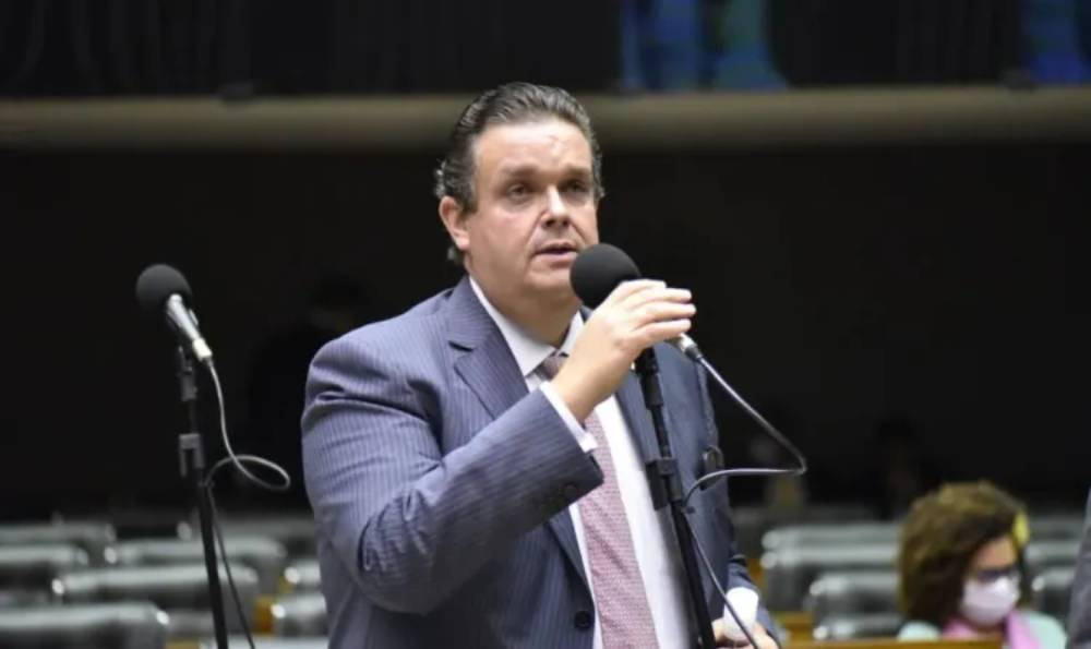 Ministro Wolney Queiroz premia inovações em Previdência Social