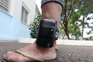 Senado aprova tornozeleira obrigatória para agressores de mulheres