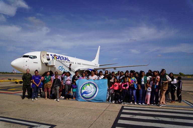 Operação Acolhida interioriza 189 migrantes em voo para vários estados