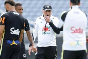 Após último treino, Ancelotti prevê 5 trocas na Seleção contra Croácia