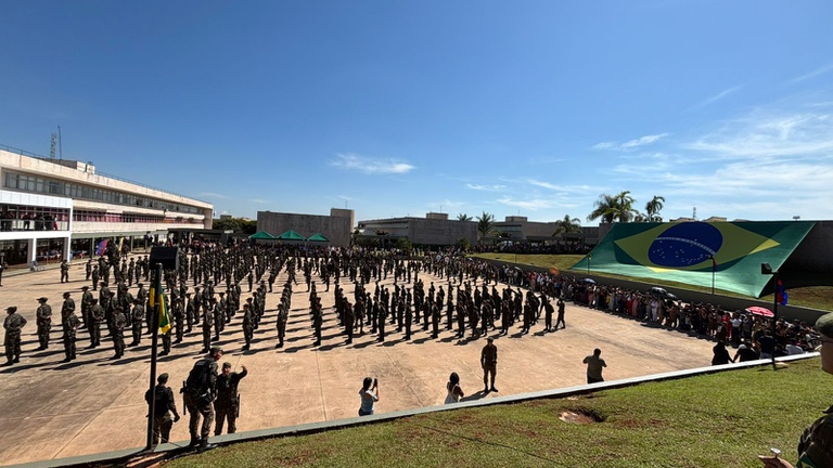 Mulheres integram Forças Armadas em marco pela igualdade de gênero