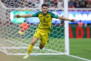 Jamaica vence a Nova Caledônia e enfrenta a RD Congo por vaga na Copa