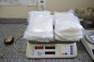 Mexicana é presa com mais de 4 kg de metanfetamina no Aeroporto de Brasília