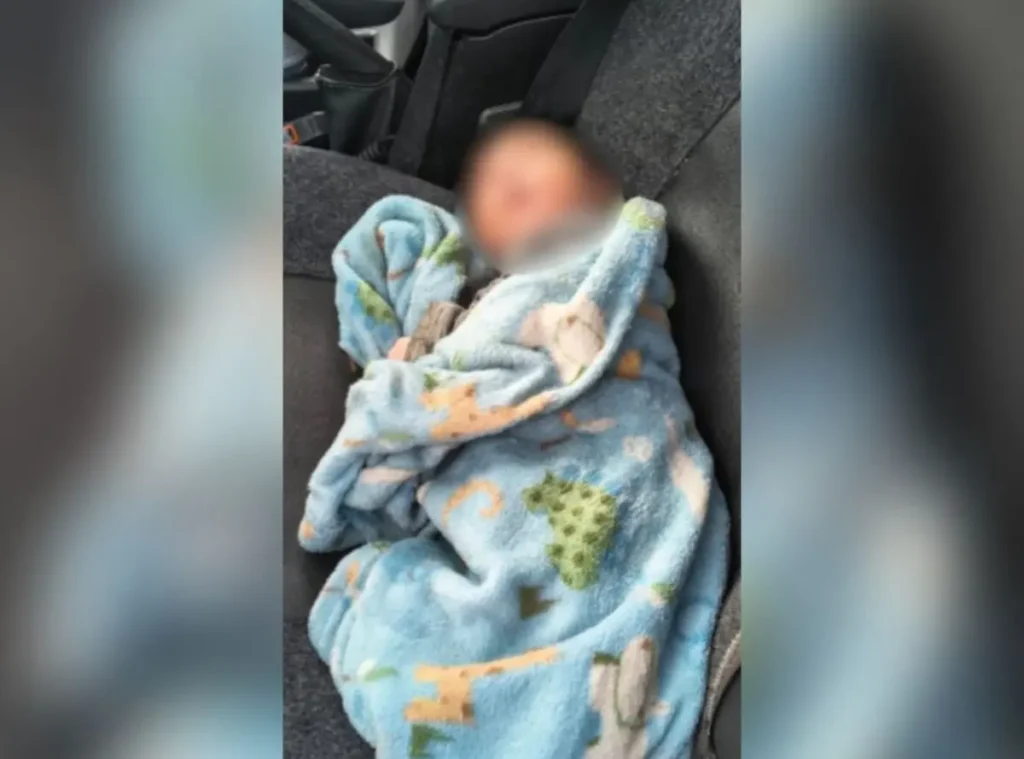 Bebê encontrado dentro de caixa de papelão na GO-403 está estável