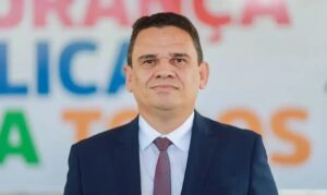 Governador do Maranhão exonera secretário por assédio a delegada