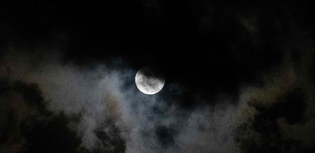 Qual é a fase da Lua hoje (2)? Veja calendário lunar de março de 2026