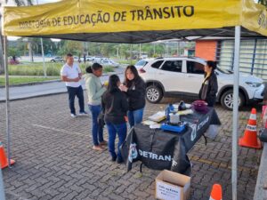 Mais de 1,3 mil pessoas recebem orientações para transitar com segurança no Distrito Federal
