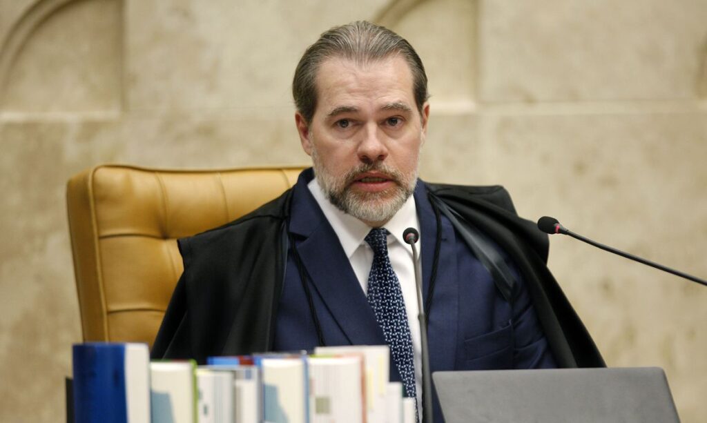 Toffoli esclarece decisão que suspendeu processos contra aéreas por cancelamento de voos