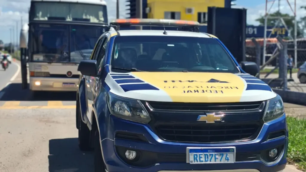 Ônibus abordado pela ANTT - (Foto: reprodução;ANTT)