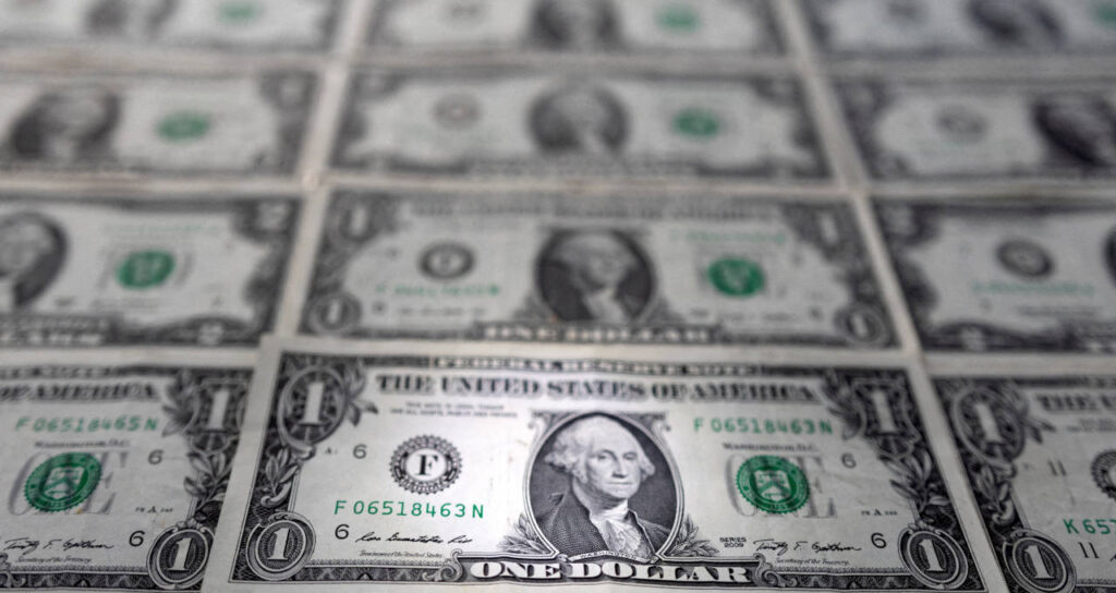 Dólar fecha em R$ 5,32 com alta por tensões no Oriente Médio
