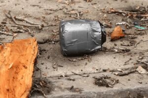 Detidos por lançar explosivos em protesto em NY são acusados de terrorismo